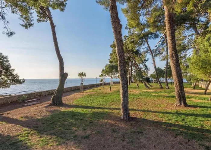 Vakantiehuis In Novigrad With Private Pool And