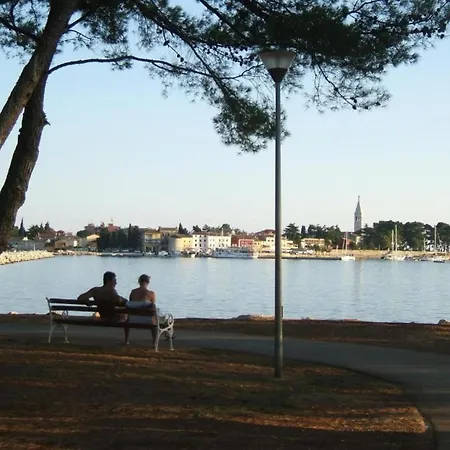 Pleasant In Novigrad בית נופש *